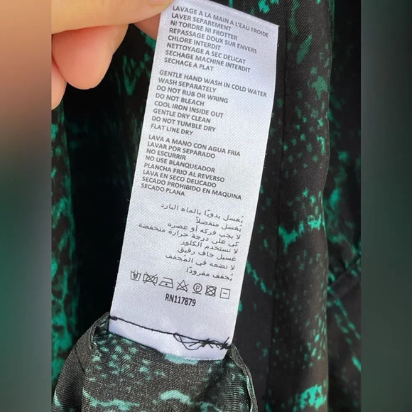 Manoush emerald snake skin print silk dress size 40/8 - Picture 12 of 12